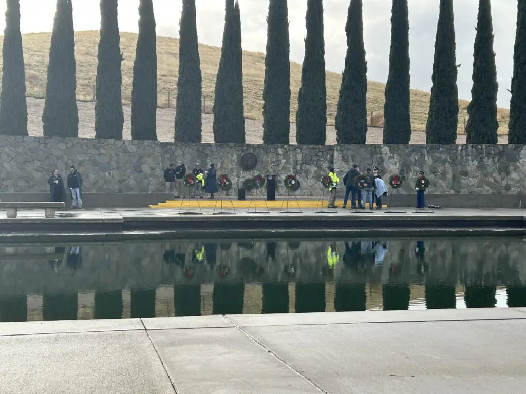 Wreaths Across America, Comcast California