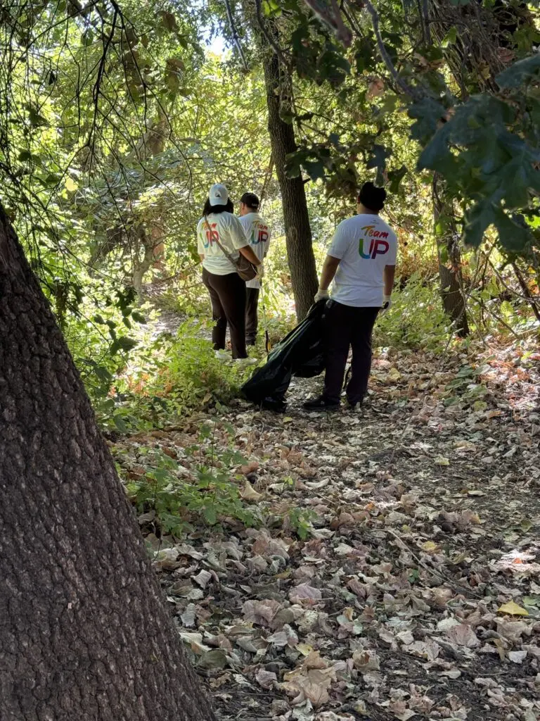 Comcast California team at the Great American River Clean-Up