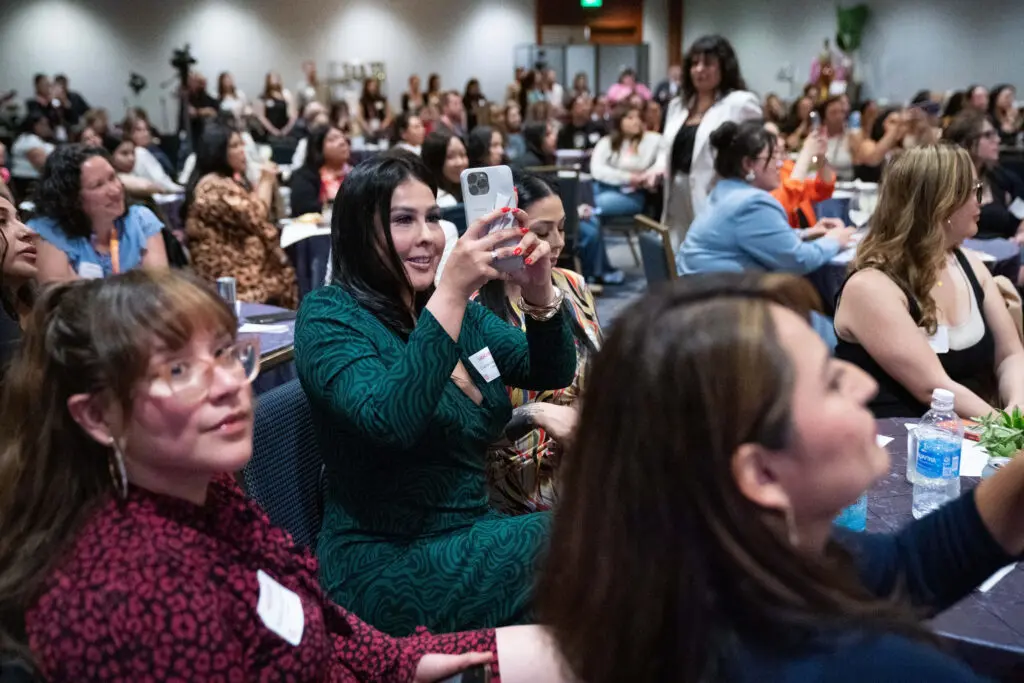 Comcast Latinas in Tech Summit Noche VIP event 2025