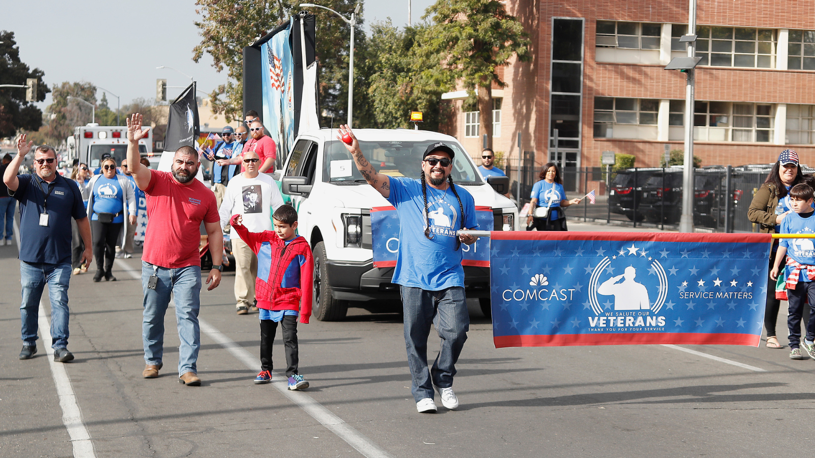 Comcast Celebrates Military Veterans at the 105th Central Valley Veterans Day Parade